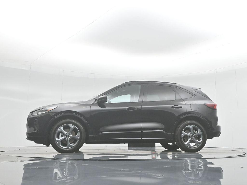 used 2024 Ford Escape car, priced at $27,500