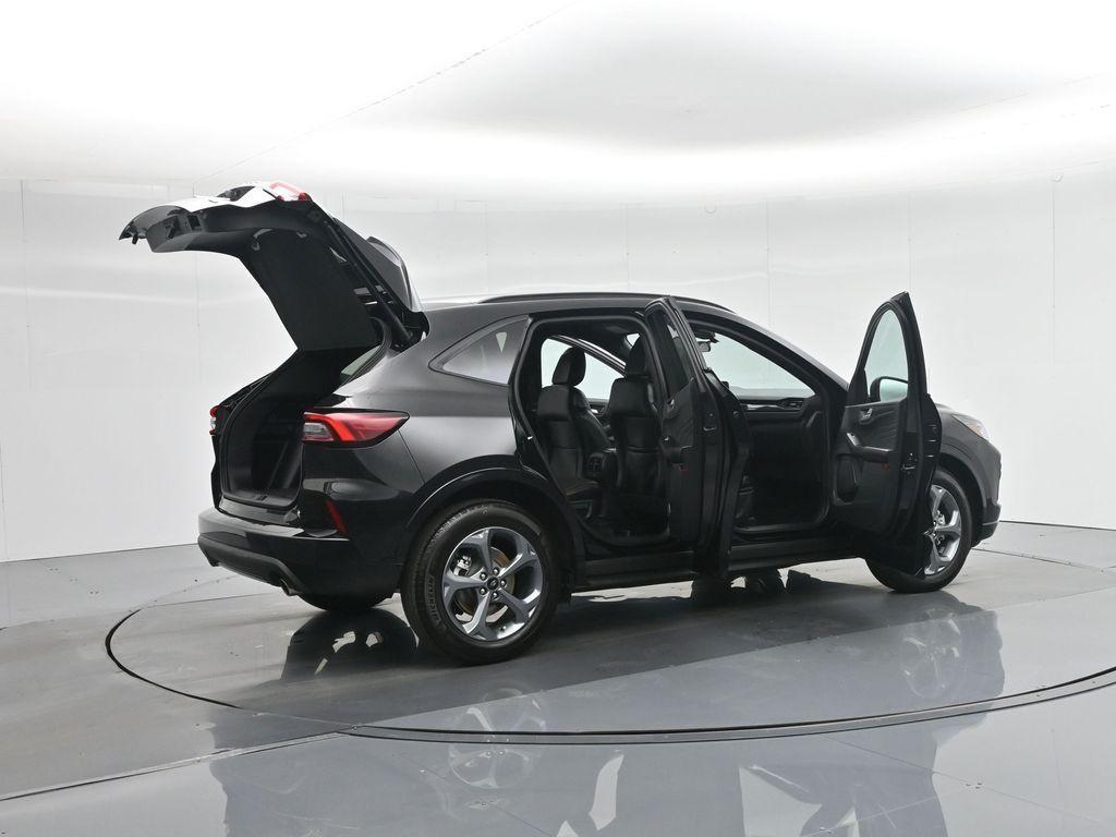 used 2024 Ford Escape car, priced at $27,500
