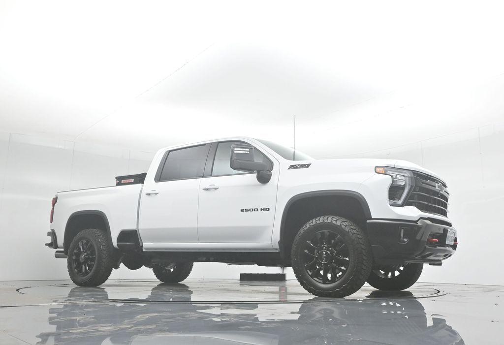used 2025 Chevrolet Silverado 2500 car, priced at $77,000