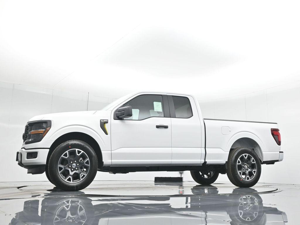 new 2025 Ford F-150 car, priced at $42,288
