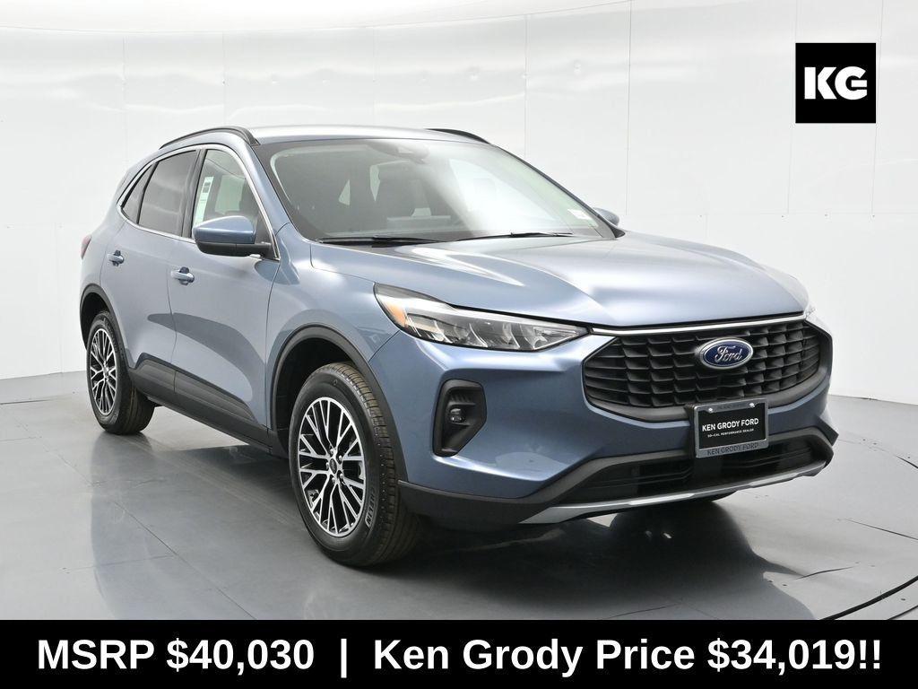 new 2025 Ford Escape car, priced at $34,019