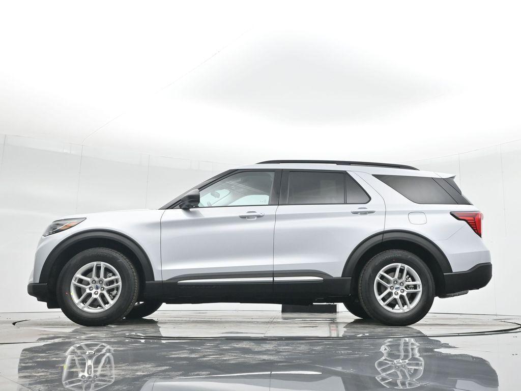 new 2025 Ford Explorer car, priced at $44,810