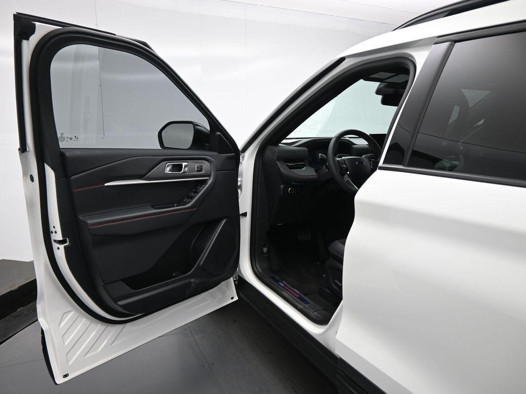 new 2025 Ford Explorer car, priced at $57,150