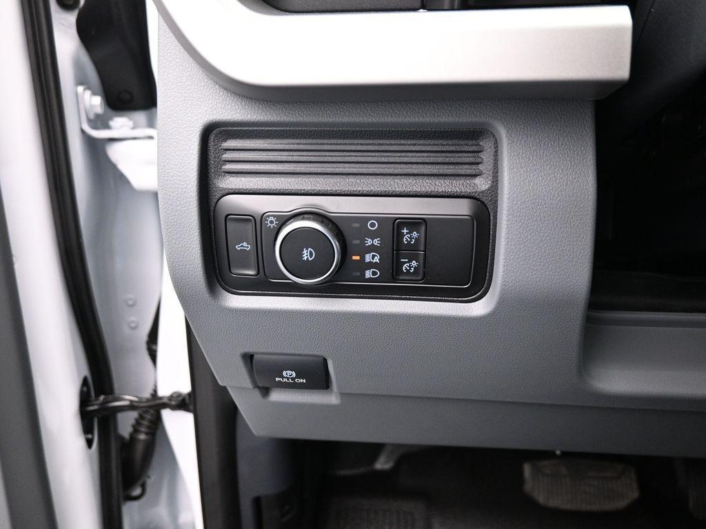 new 2025 Ford F-250 car, priced at $54,375