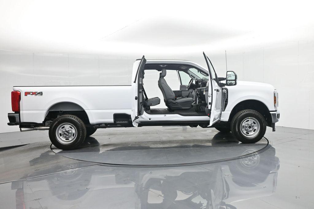 new 2025 Ford F-250 car, priced at $54,375