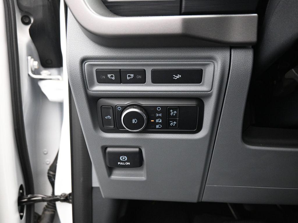 new 2025 Ford Explorer car, priced at $43,785