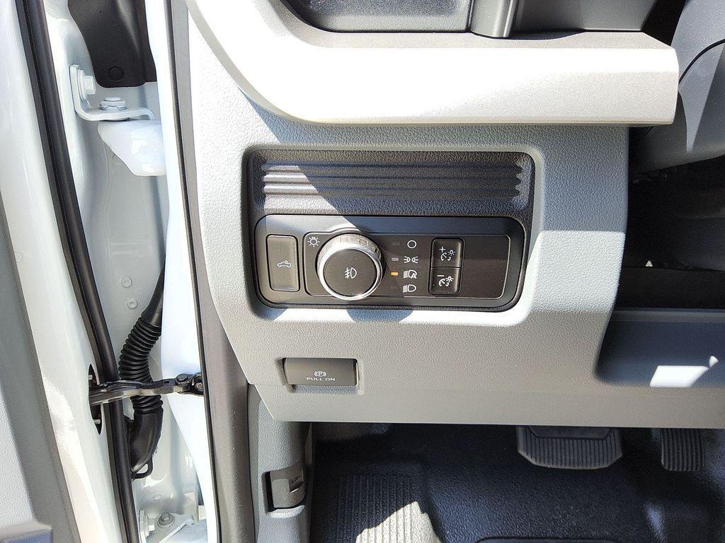new 2024 Ford F-250 car, priced at $59,103