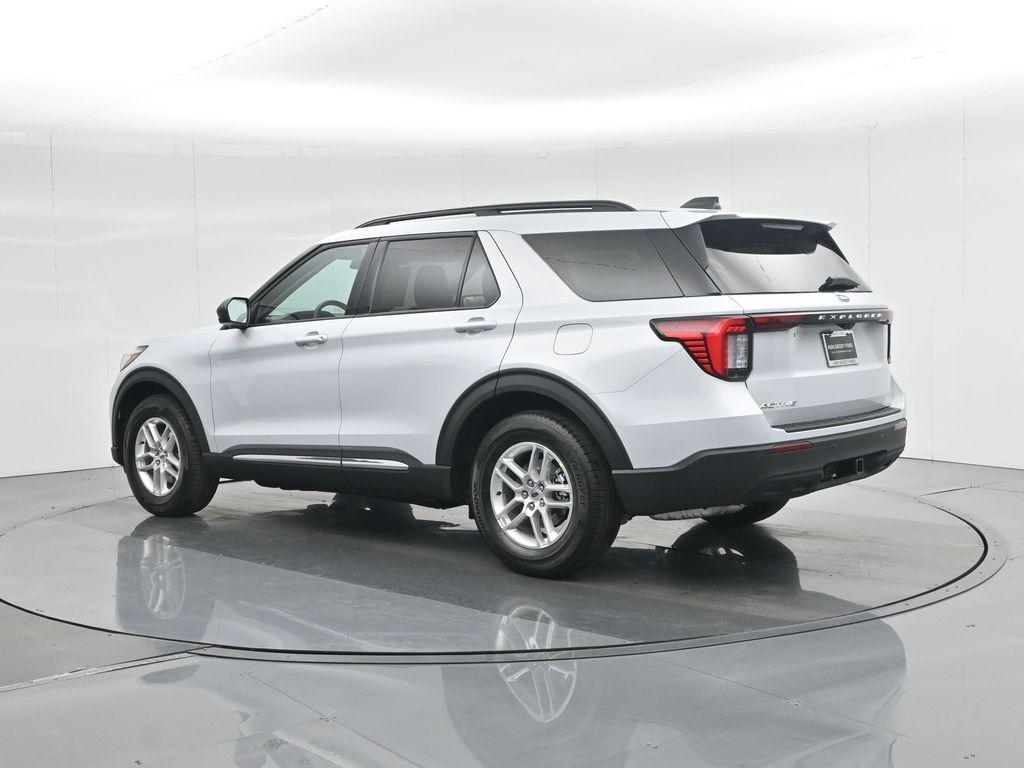 new 2025 Ford Explorer car, priced at $40,645