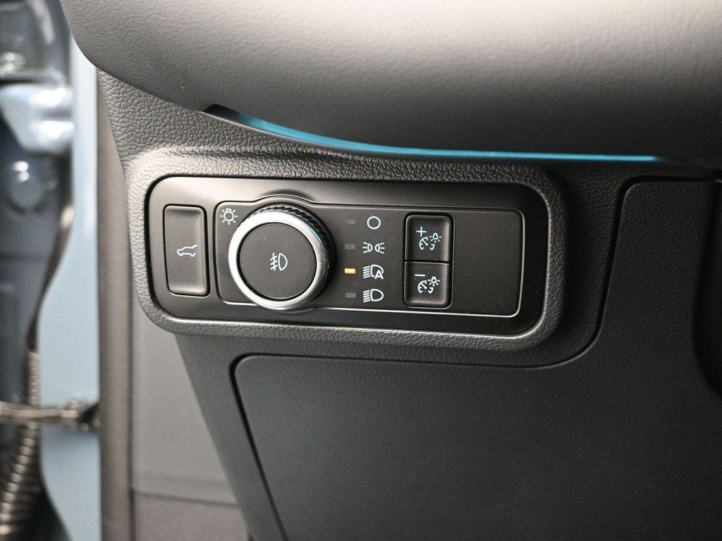 new 2025 Ford Explorer car, priced at $49,125