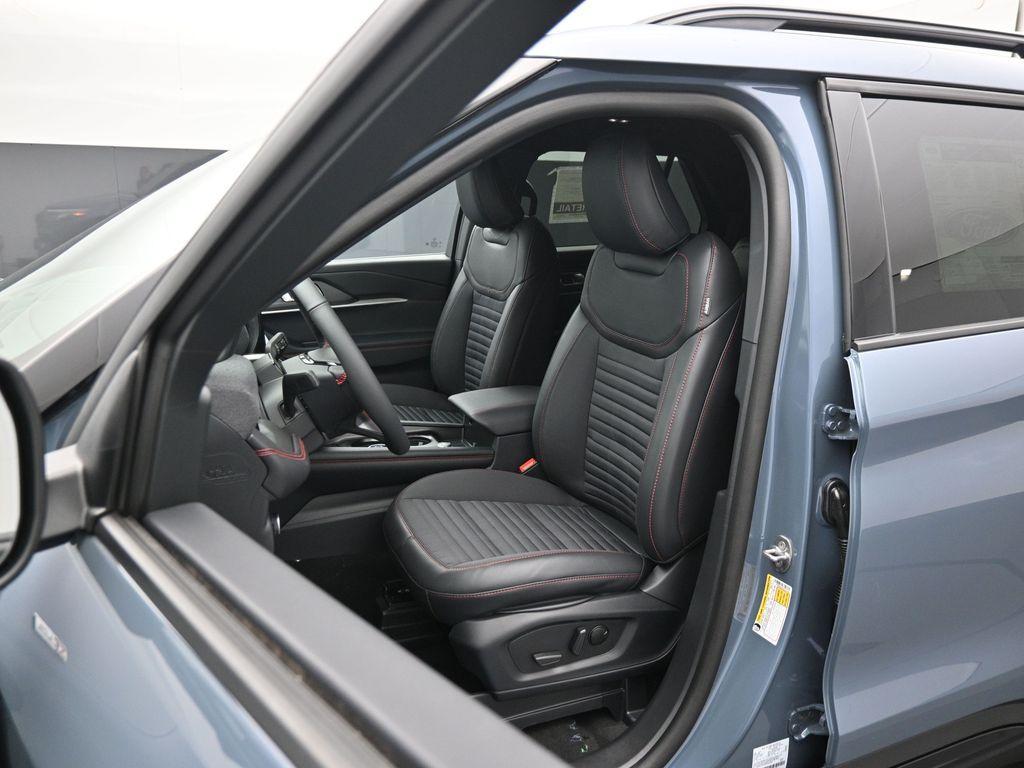 new 2025 Ford Explorer car, priced at $49,125