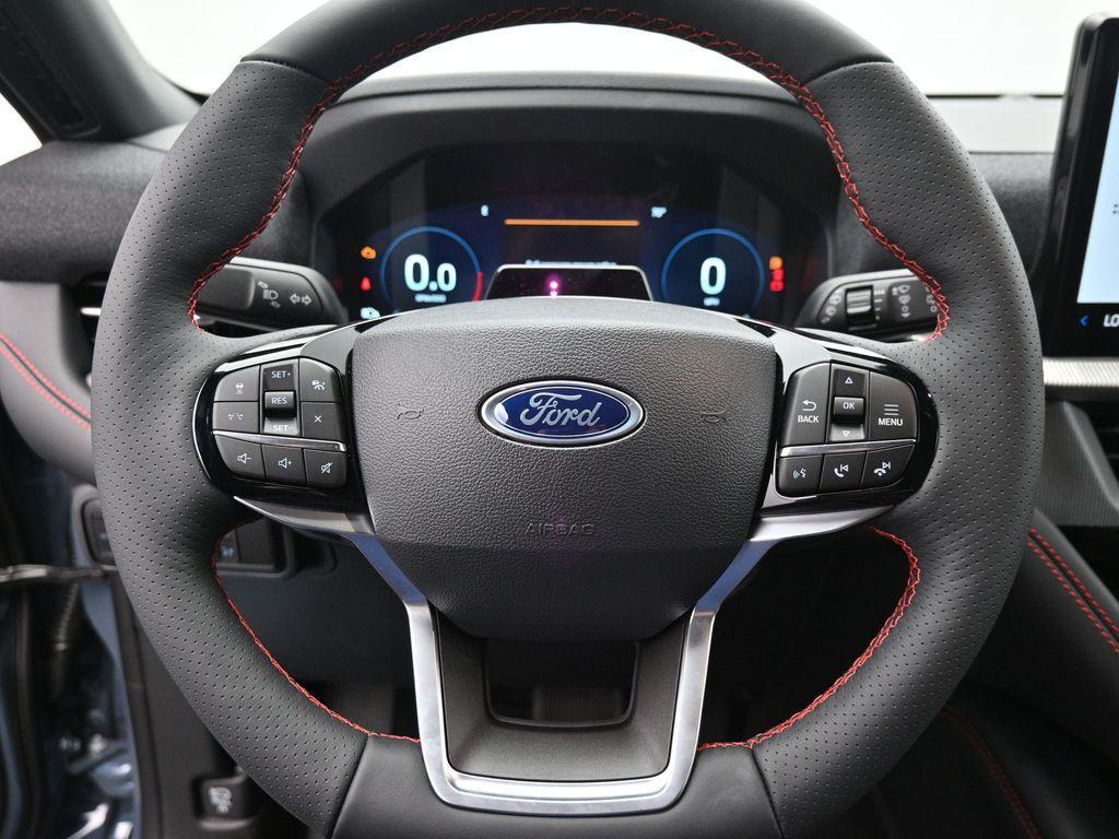 new 2025 Ford Explorer car, priced at $49,125