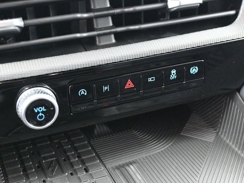 new 2025 Ford Explorer car, priced at $49,125