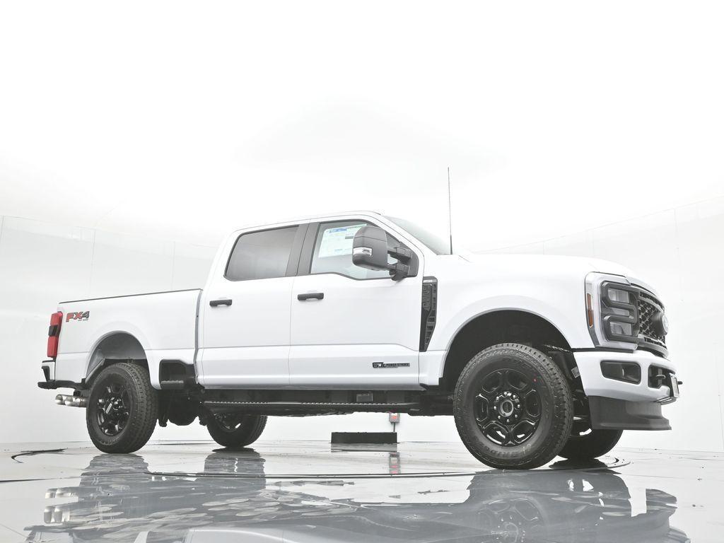 new 2024 Ford F-250 car, priced at $70,000