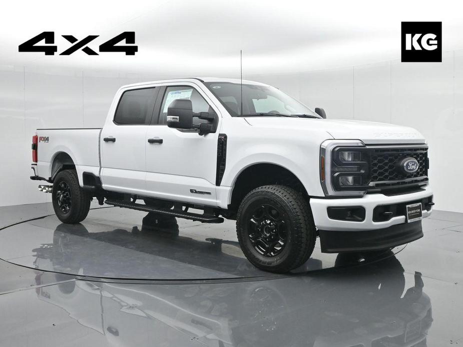 new 2024 Ford F-250 car, priced at $70,000