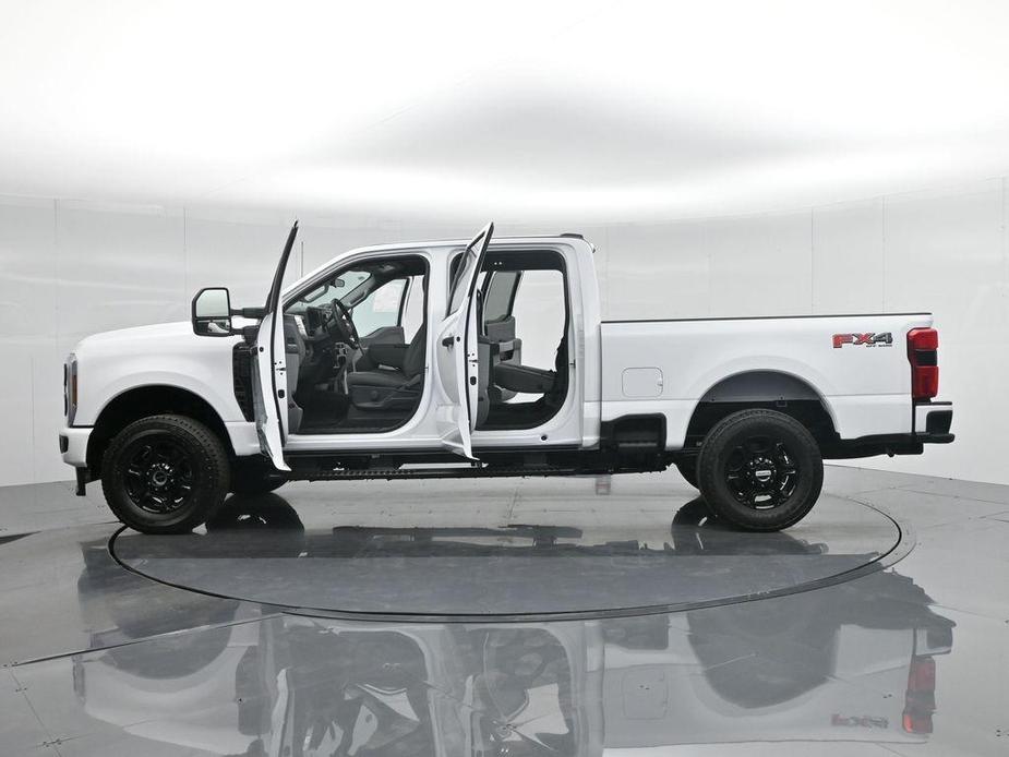 new 2024 Ford F-250 car, priced at $70,000