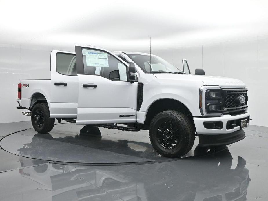 new 2024 Ford F-250 car, priced at $70,000