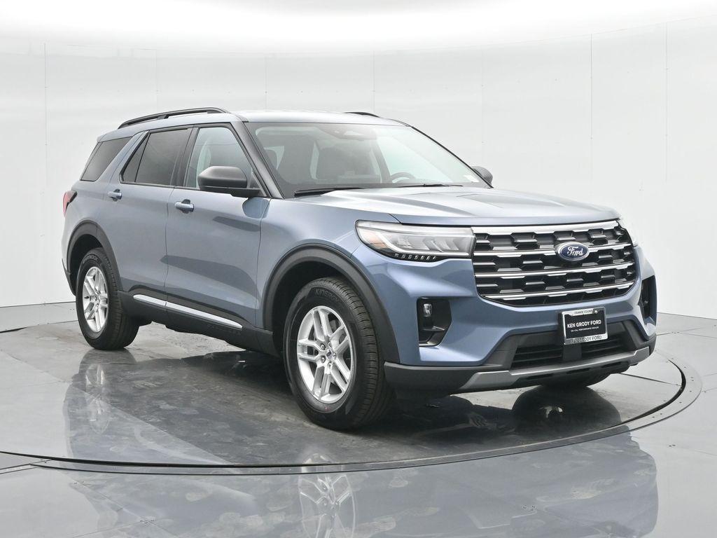 new 2025 Ford Explorer car, priced at $45,305