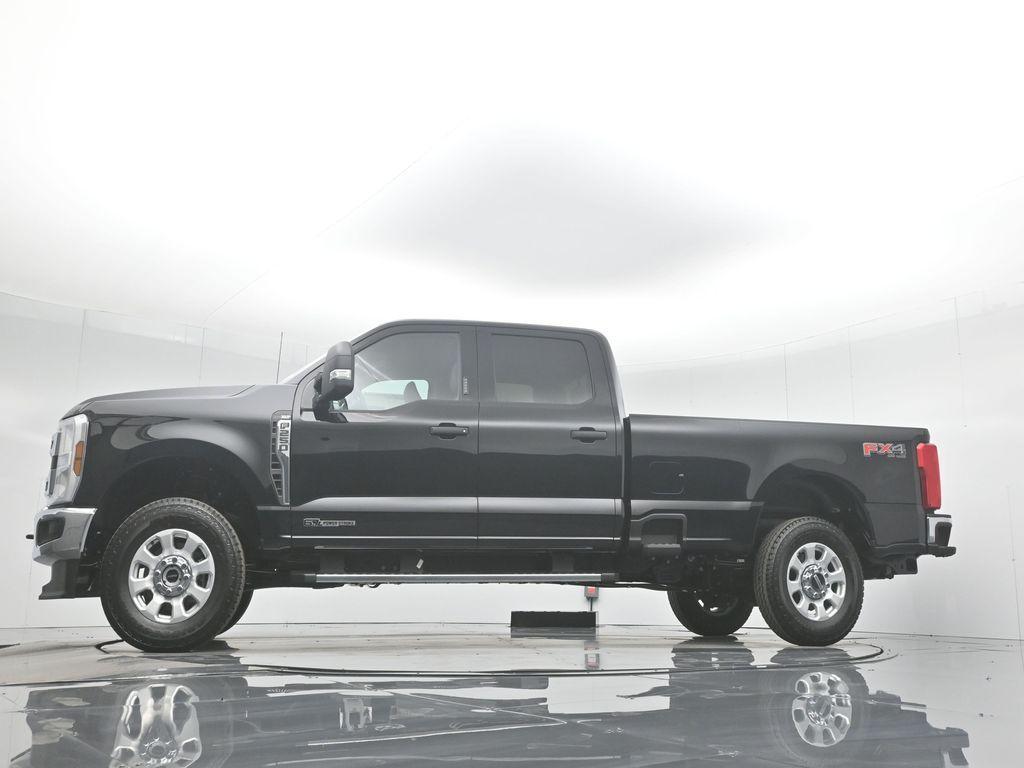 new 2024 Ford F-250 car, priced at $70,660