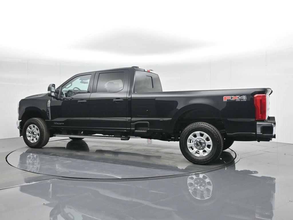 new 2024 Ford F-250 car, priced at $70,660