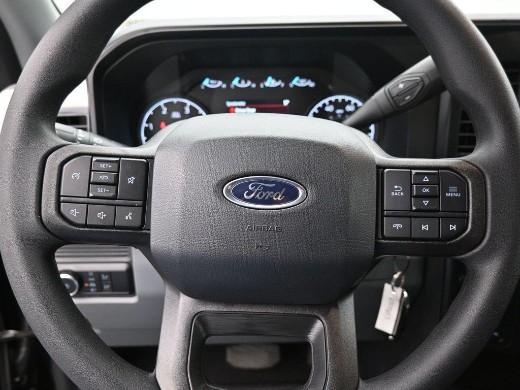 new 2024 Ford F-250 car, priced at $70,660