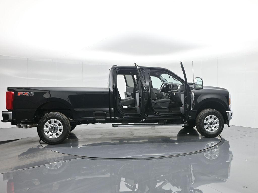 new 2024 Ford F-250 car, priced at $70,660