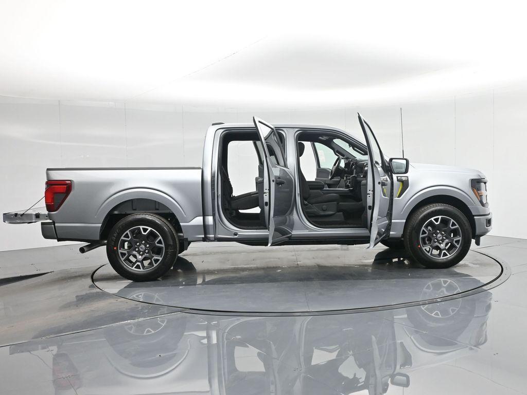 new 2025 Ford F-150 car, priced at $44,432