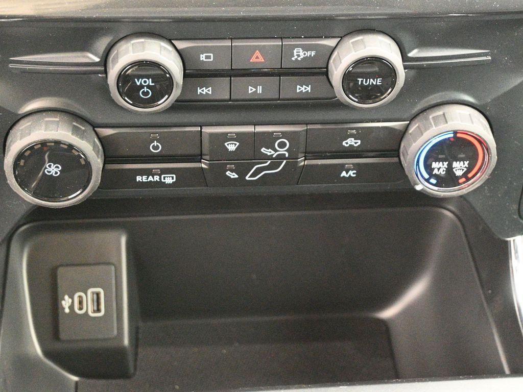 new 2025 Ford F-150 car, priced at $44,432