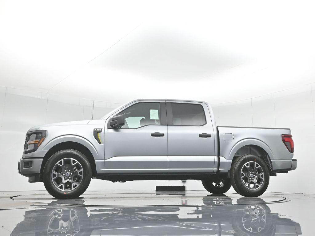 new 2025 Ford F-150 car, priced at $44,432