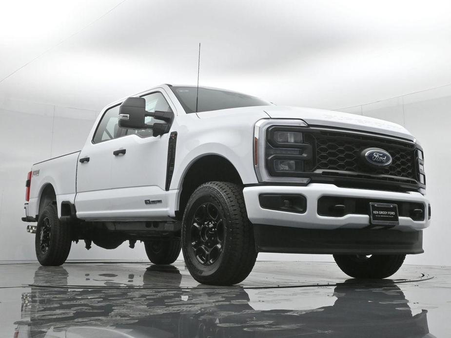 new 2024 Ford F-250 car, priced at $70,655