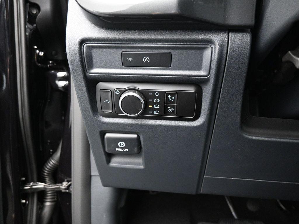 new 2025 Ford F-150 car, priced at $41,850