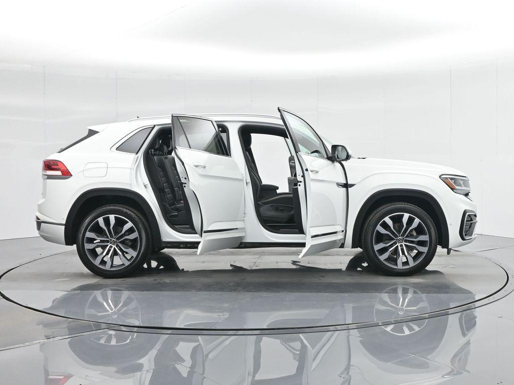 used 2021 Volkswagen Atlas Cross Sport car, priced at $30,000