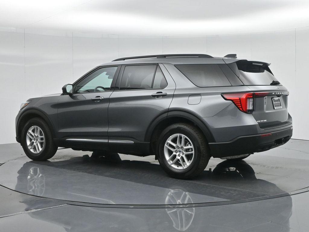 new 2025 Ford Explorer car, priced at $39,950