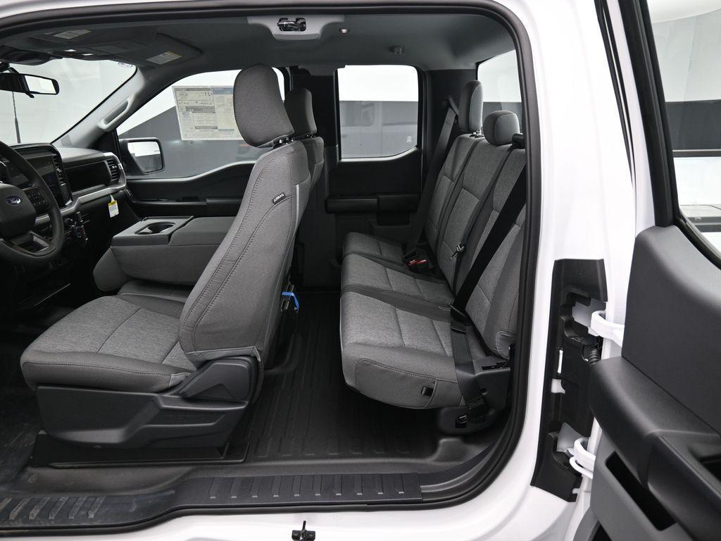 new 2025 Ford F-150 car, priced at $43,105