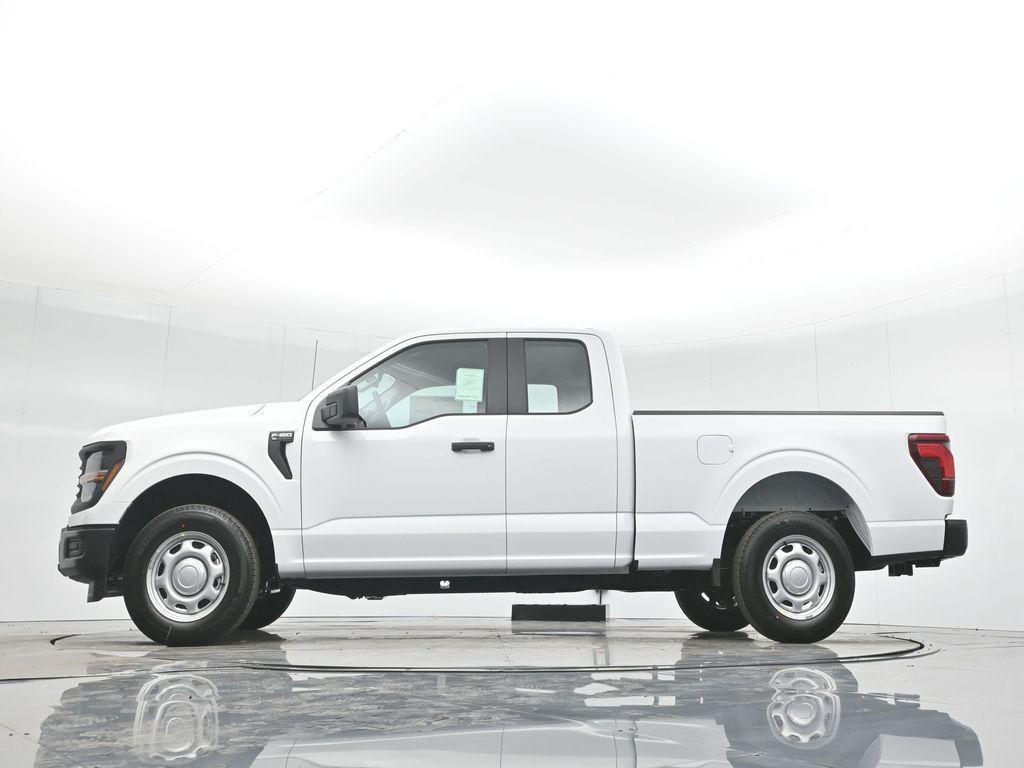 new 2025 Ford F-150 car, priced at $43,105