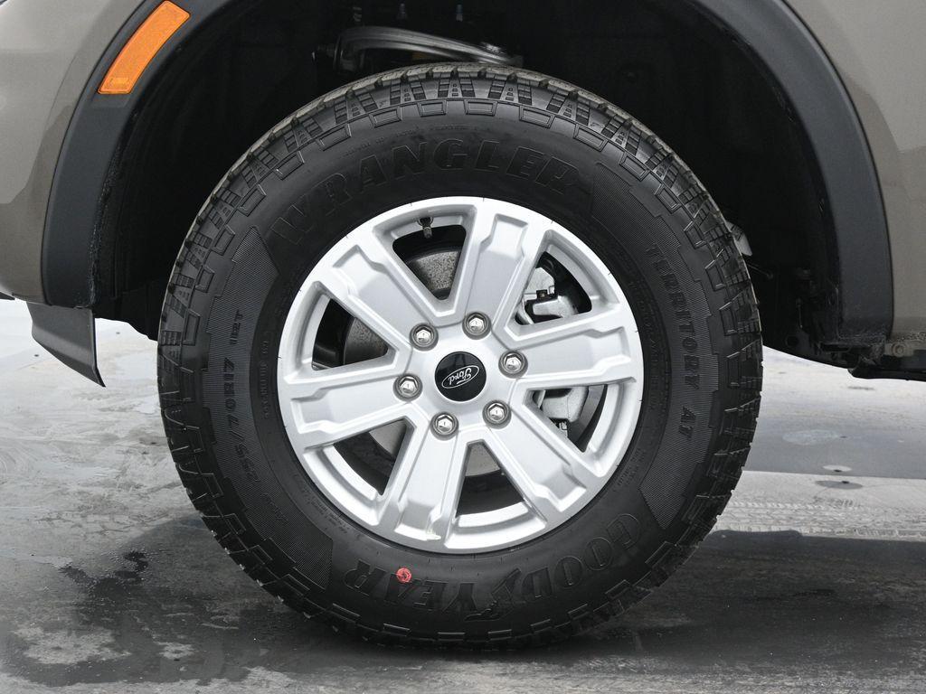 new 2025 Ford Ranger car, priced at $33,585