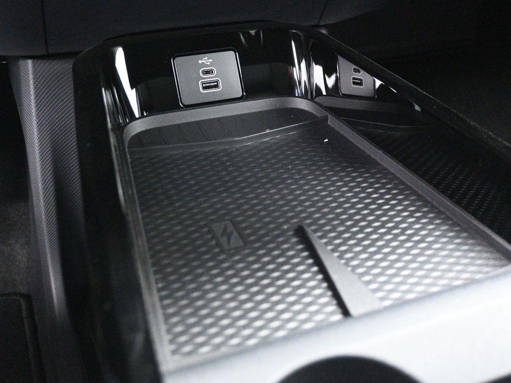 new 2025 Ford Mustang Mach-E car, priced at $39,906