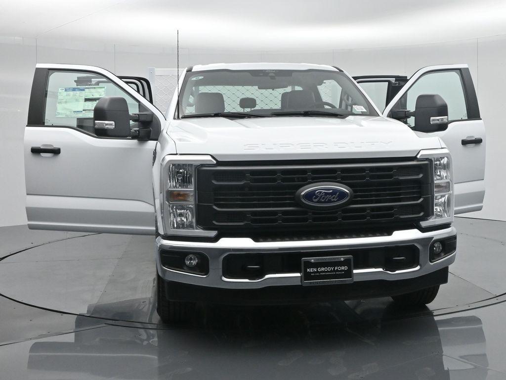 new 2024 Ford F-250 car, priced at $58,330