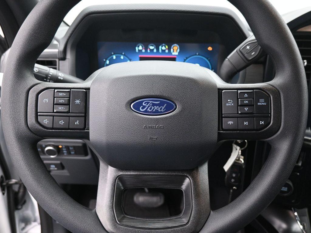 new 2025 Ford F-150 car, priced at $45,295