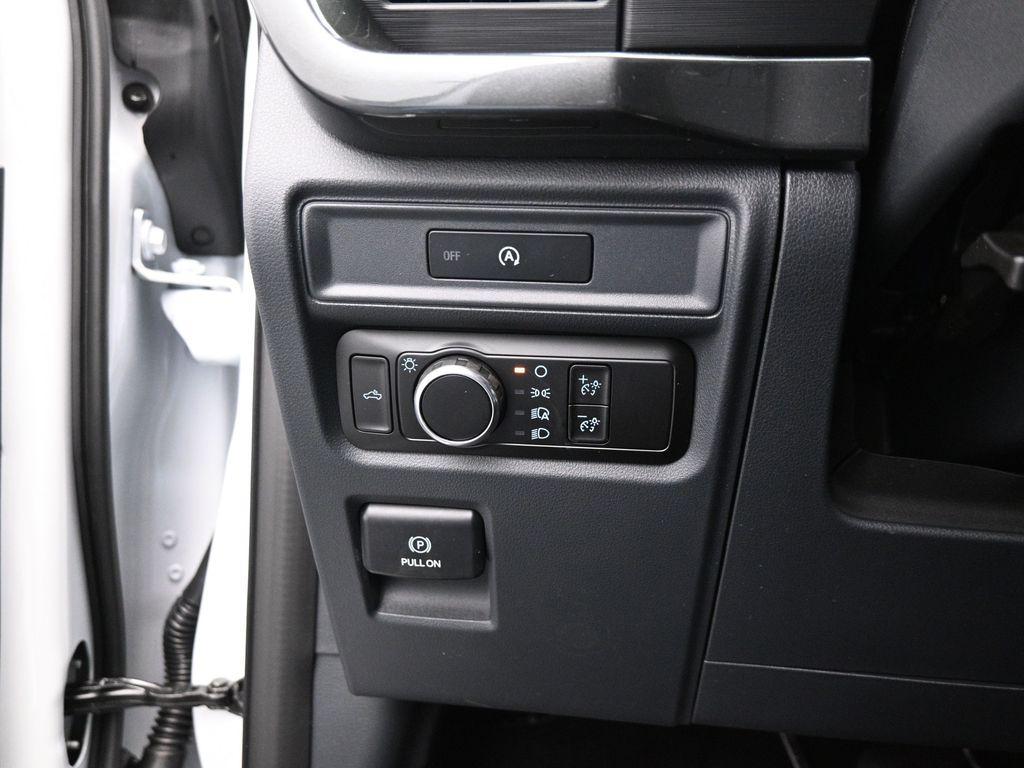 new 2025 Ford F-150 car, priced at $45,295