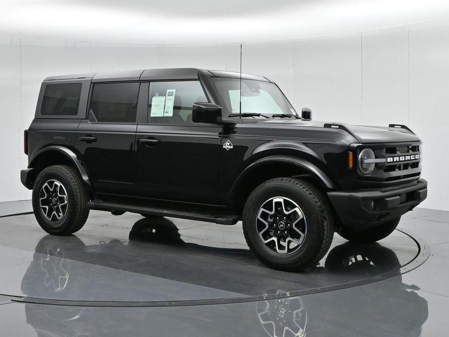 new 2024 Ford Bronco car, priced at $51,985