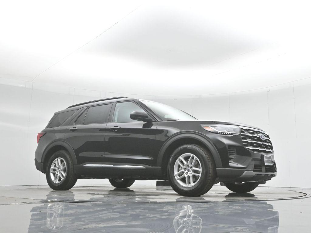 new 2025 Ford Explorer car, priced at $37,450