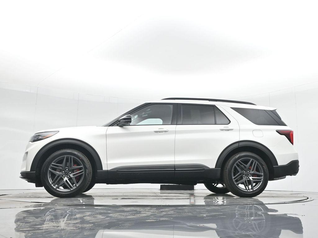 new 2025 Ford Explorer car, priced at $61,645