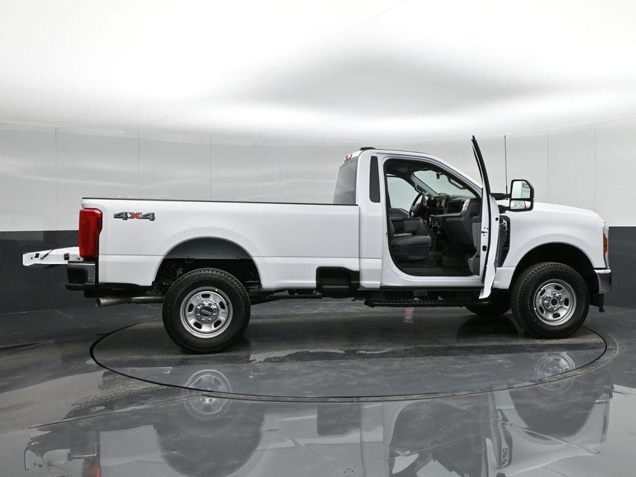 new 2024 Ford F-350 car, priced at $52,720