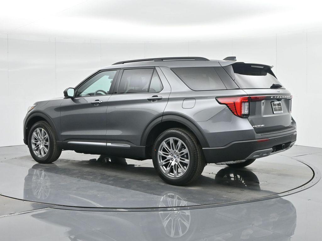 new 2025 Ford Explorer car, priced at $48,205