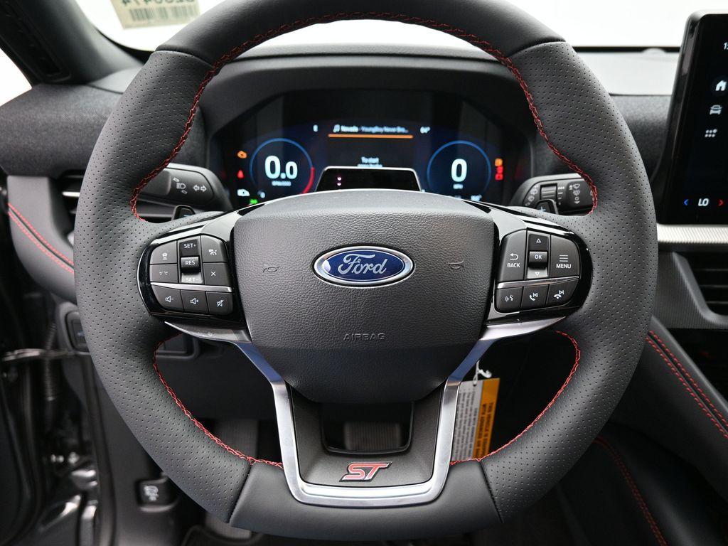 new 2025 Ford Explorer car, priced at $54,326