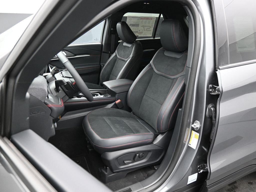 new 2025 Ford Explorer car, priced at $54,326
