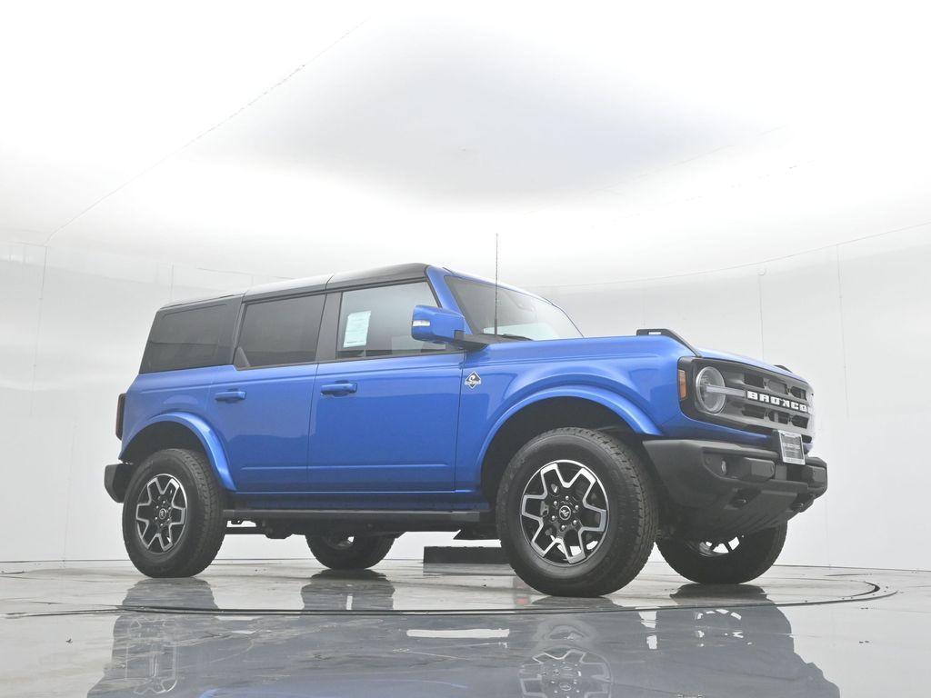new 2024 Ford Bronco car, priced at $52,098