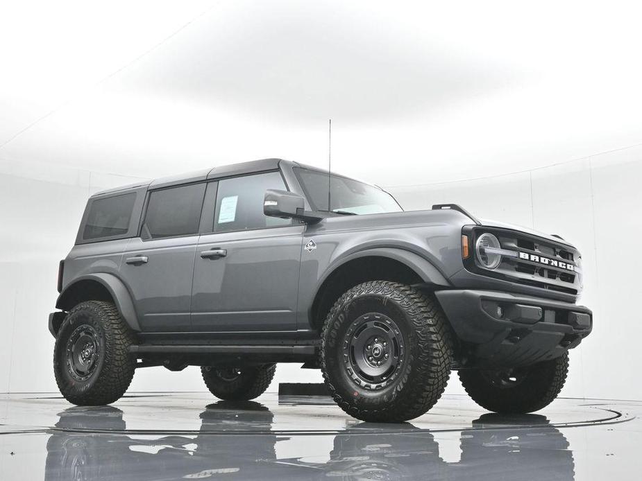 new 2024 Ford Bronco car, priced at $60,925