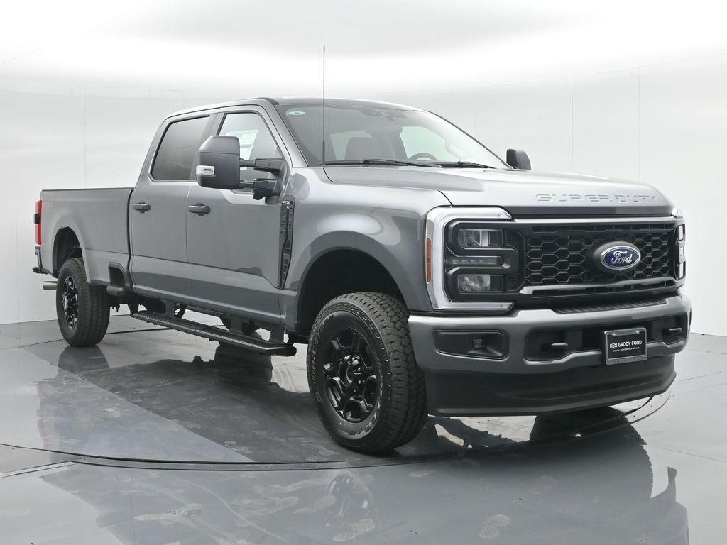 new 2024 Ford F-350 car, priced at $61,905