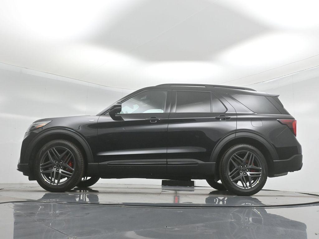 new 2025 Ford Explorer car, priced at $50,440